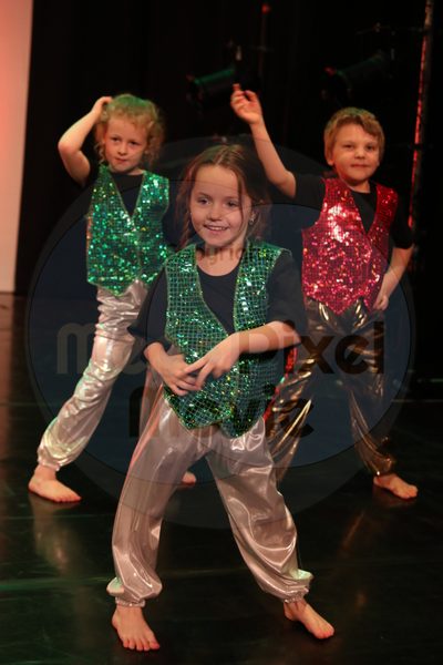 Let's Dance - Image 8056
