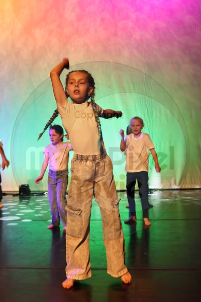 Let's Dance - Image 696A1128