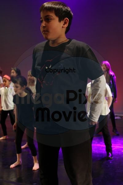 Let's Dance - Image 8240