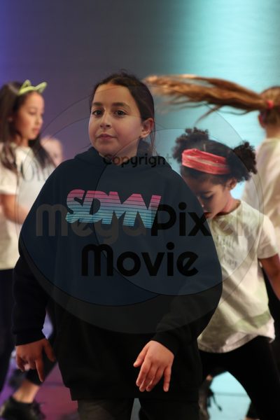Let's Dance - Image 8600
