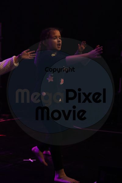 Let's Dance - Image 7753
