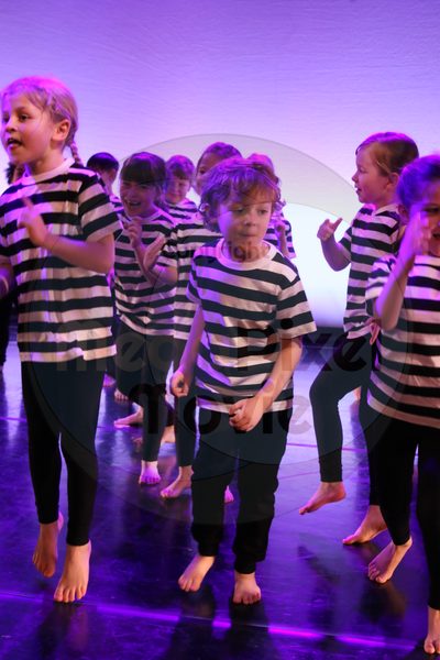Let's Dance - Image 9736