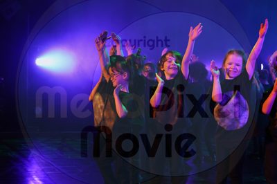 Let's Dance - Image 696A9682