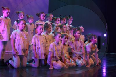 Let's Dance - Image 4684