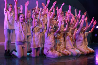 Let's Dance - Image 4694
