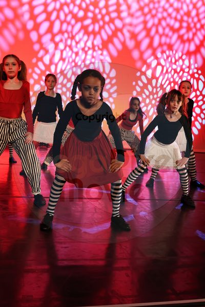 Let's Dance - Image 696A5096