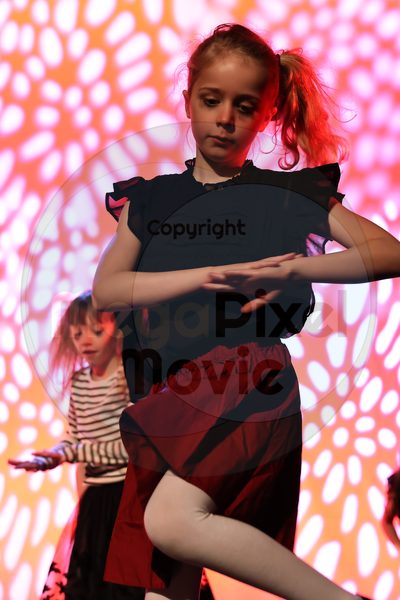 Let's Dance - Image 696A5570