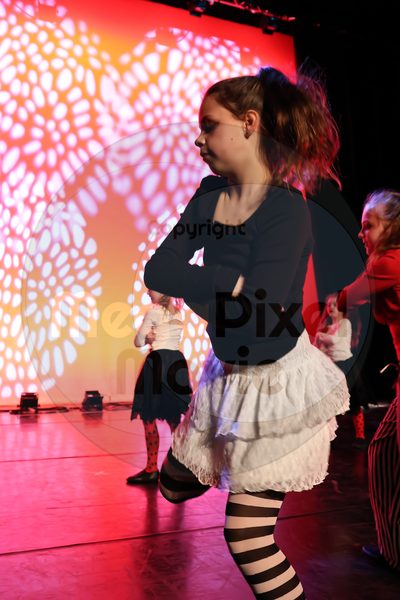 Let's Dance - Image 696A5666