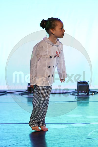 Let's Dance - Image 696A2774