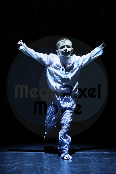 Let's Dance - Image 696A3428