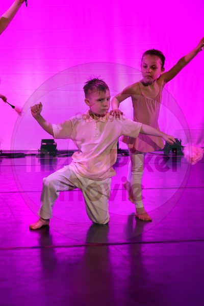Let's Dance - Image 696A3533