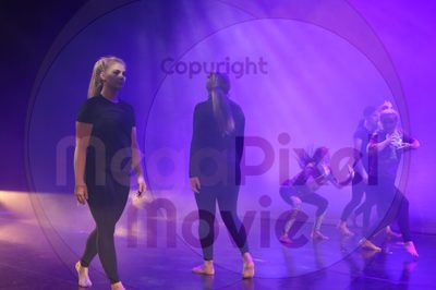 Let's Dance - Image 8737