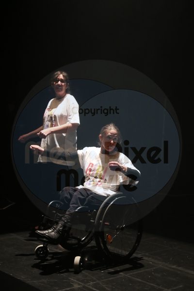 Let's Dance - Image 8542