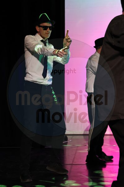 Let's Dance - Image 696A5828-2