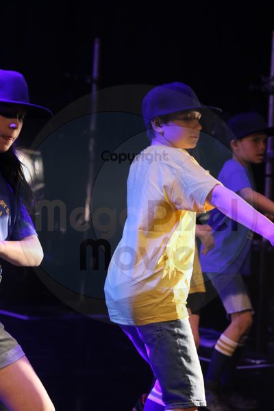Let's Dance - Image 0832