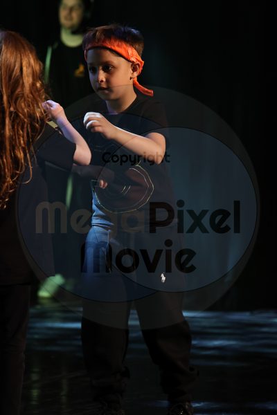 Let's Dance - Image 696A4194