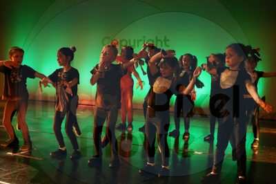 Let's Dance - Image 1045