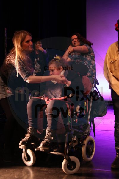 Let's Dance - Image 7562