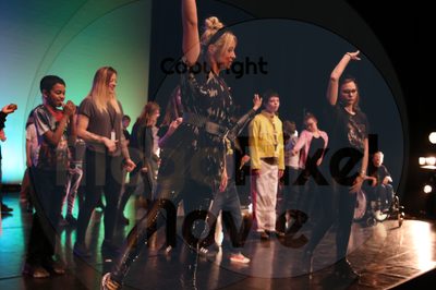 Let's Dance - Image 7584