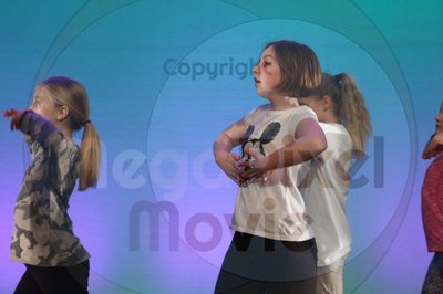 Let's Dance - Image 3805