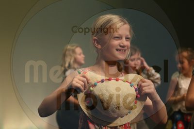 Let's Dance - Image 1441