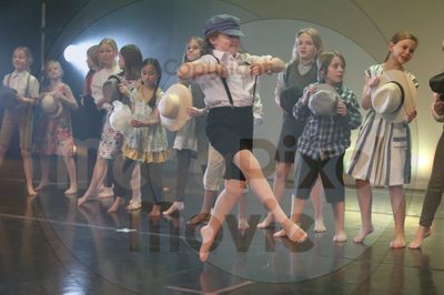 Let's Dance - Image 1581