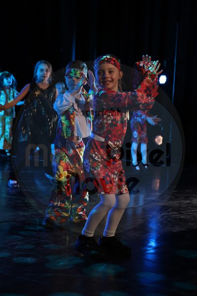 Let's Dance - Image 696A6024