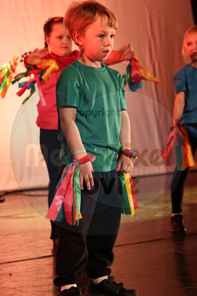 Let's Dance - Image 696A5125