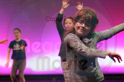Let's Dance - Image 8337
