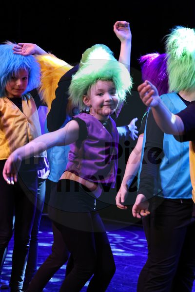 Let's Dance - Image 696A7421
