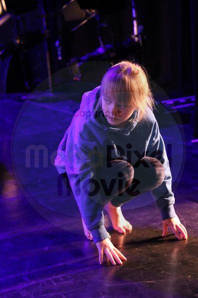 Let's Dance - Image 7719