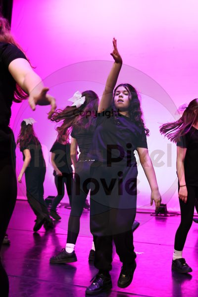 Let's Dance - Image 696A3413
