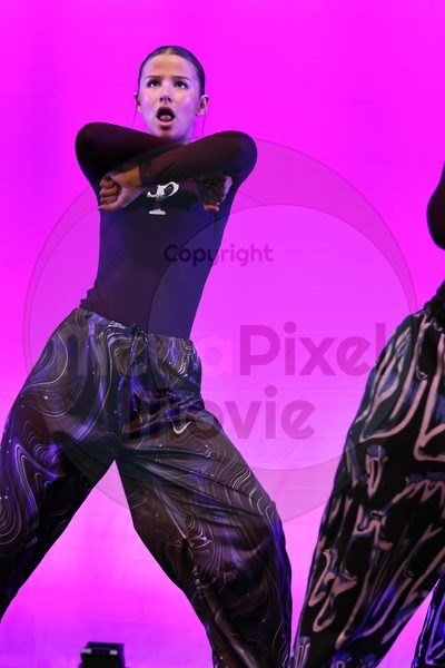 Let's Dance - Image 696A5255