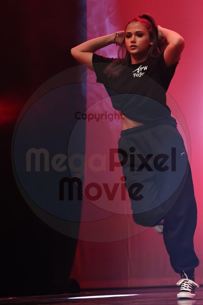 Let's Dance - Image 696A7881