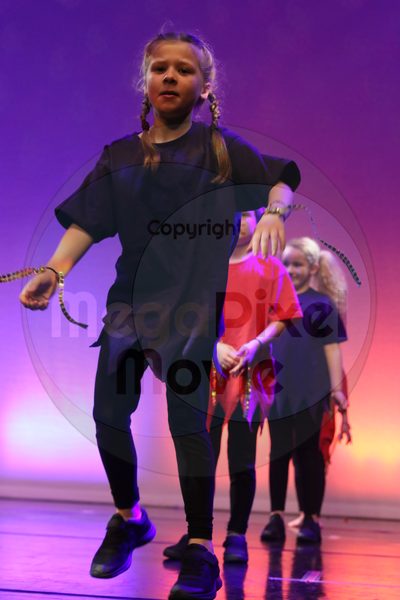 Let's Dance - Image 7723