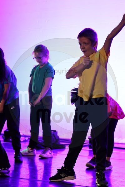 Let's Dance - Image 696A0520