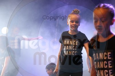 Let's Dance - Image 0584