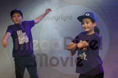 Let's Dance - Image 9472