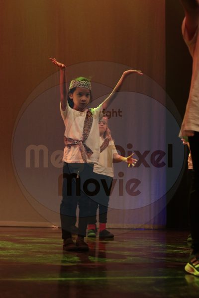 Let's Dance - Image 7081