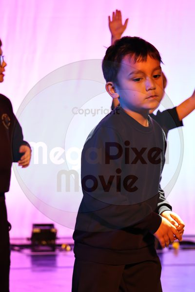 Let's Dance - Image 696A8953