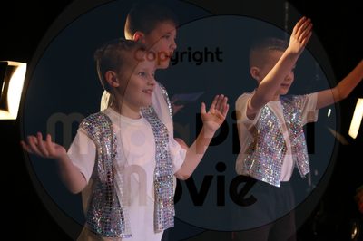 Let's Dance - Image 0753