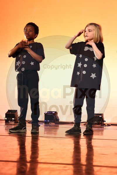 Let's Dance - Image 696A6775