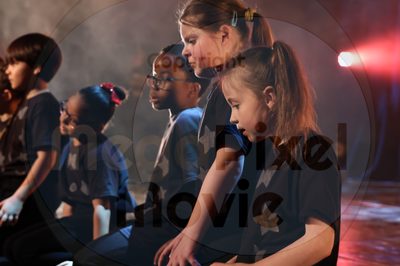 Let's Dance - Image 696A6906