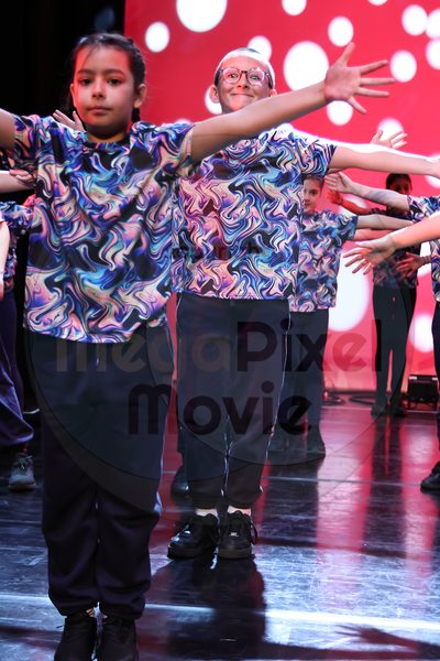 Let's Dance - Image 696A9639