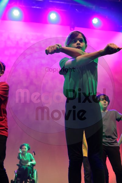 Let's Dance - Image 8704