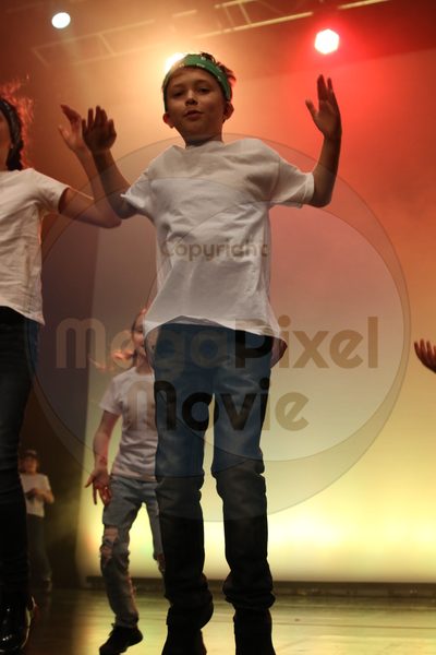 Let's Dance - Image 9060
