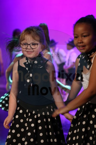 Let's Dance - Image 8043