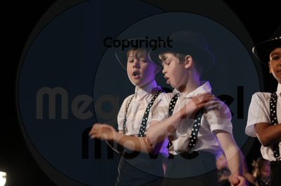 Let's Dance - Image 8124