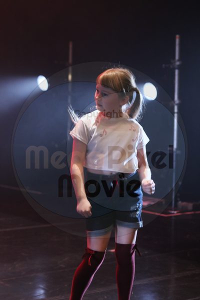 Let's Dance - Image 1584
