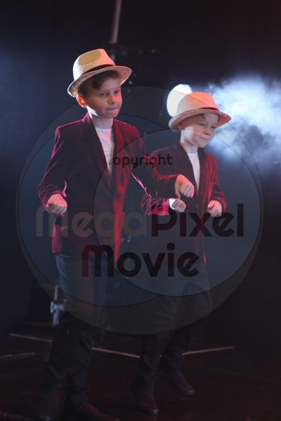 Let's Dance - Image 1605